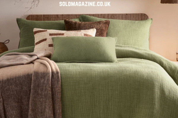 Laura Ashley Wallpaper offers